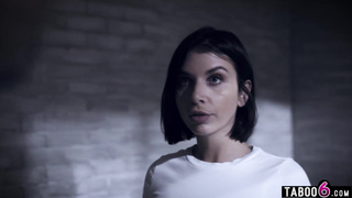 Emily Willis and Kira Noir threesome sex