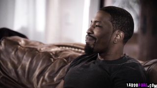 Camgirl joins Isiah and Kenna in a threesome