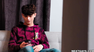 Kyle Wyncrest and Zayne Bright fuck each others ass