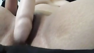 Hot Teen fucking her tight wet pussy on webcam