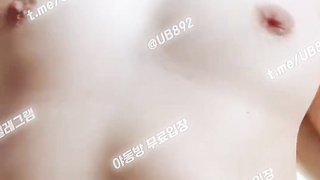 2070 떡치면서 가슴 때리기 좋아죽네 ㅋㅋ 풀버전은 텔레그램 UB892 온리팬스 트위터 한국 최신 국산 성인방 야동방 빨간방 Korea