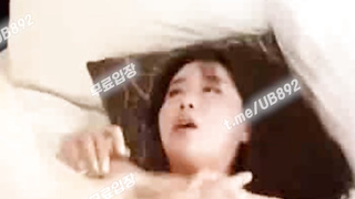 2094 하얀 애액을 질질 싸는년 풀버전은 텔레그램 UB892 온리팬스 트위터 한국 최신 국산 성인방 야동방 빨간방 Korea