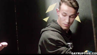 Hairy guy Mason Lear fucked skinny guy Dez Irez hole