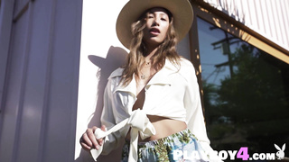 Big tits teen shows her beautiful body