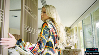 Amazing blonde MILF model Jessa Rhodes