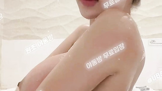 2156 욕조에서 끼부리는 육덕 거유녀 풀버전은 텔레그램 UB892 온리팬스 트위터 한국 최신 국산 성인방 야동방 빨간방 Korea