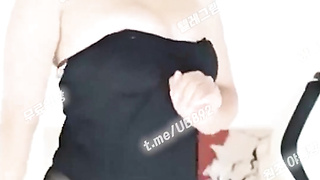 2216 바니걸 젖탱이 존나 크네 벗겨보고 싶다 풀버전은 텔레그램 UB892 온리팬스 트위터 한국 최신 국산 성인방 야동방 빨간방 Korea