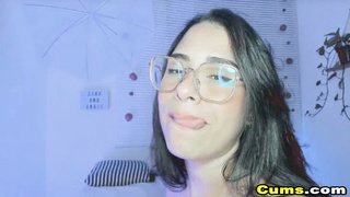 Nerd Babe Loves To Do Deepthroat Cock