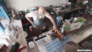 College Babe Gets Cafe Au Laid