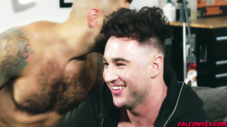 Hairy tattooed Drew Valentino fucks so good