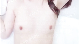 2268 얼굴은 존나 이쁜데 가슴이 없네 풀버전은 텔레그램 UB892 온리팬스 트위터 한국 최신 국산 성인방 야동방 빨간방 Korea