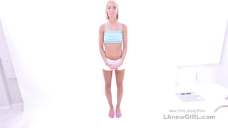 Cute girl gets cock hard for an amazing fuck