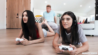 Fucking Gamer Roomies BF