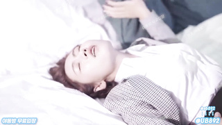 2358 꽐라된 손님 데려다 떡치는데 연기가 예술이다 입싸 부카케 풀버전은 텔레그램 UB892 온리팬스 트위터 한국 최신 국산 성인방 야동방 빨간방 Korea