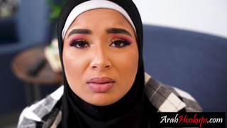 Fucking my hot Arab girlfriend in ass