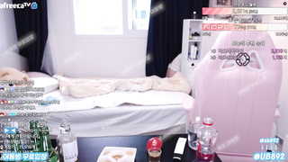2405 아프리카 여캠 술쳐먹고 꽐라되서 보지노출 KBJ 방송사고 풀버전은 텔레그램 UB892 온리팬스 트위터 한국 최신 국산 성인방 야동방 빨간방 Korea