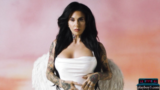 Joanna Angel shows off her luscious body