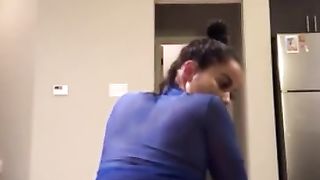 MC Crimson Bare Twerk