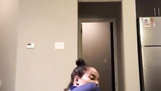 MC Crimson Bare Twerk