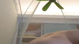 十八岁母狗自虐调教