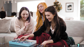 MILF teaching two inexperienced lesbians