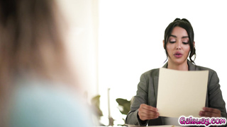 Kayler Gunner Does Lesbian Sex with Vanessa Sky