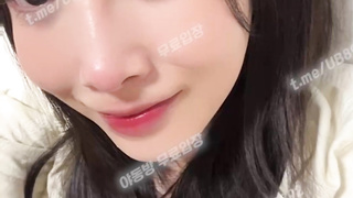 2537 러블리즈 유지애 인스타 라이브중 꼭지 노출 풀버전은 텔레그램 UB892 Korea 한국 최신 국산 성인방 야동방 빨간방 온리팬스 트위터