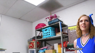 Curly cheerleader rides officers cock