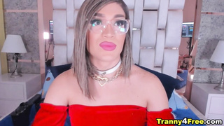 This adorable Shemale twerks her big dick