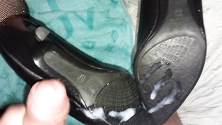 Milf fucked doggystyle 3