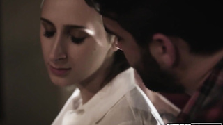 Teen student loses virginity to her bf