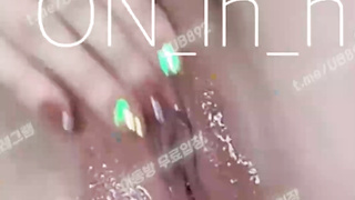 2600 후장을 쑤시는데도 질질 싸는년 풀버전은 텔레그램 UB892 Korea 한국 최신 국산 성인방 야동방 빨간방 온리팬스 트위터