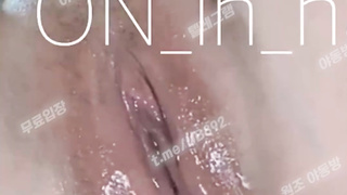 2600 후장을 쑤시는데도 질질 싸는년 풀버전은 텔레그램 UB892 Korea 한국 최신 국산 성인방 야동방 빨간방 온리팬스 트위터