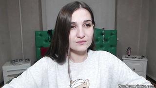 Small tits brunette amateur babe solo on webcam