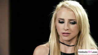 Lesbian babe pussy licking roommates bff