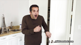 Milf does anal for hiring a maid