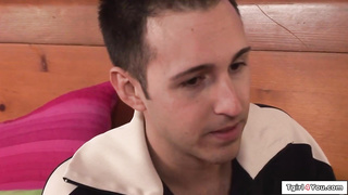 TS cheerleader Kelly Shore anal reamed