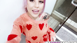 Rich slams Luna's clingy pussy to multiple orgasms