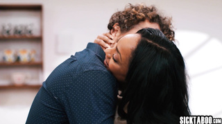 Big ass ebony MILF cheated on boyfriend