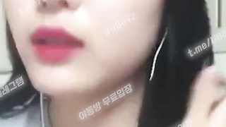 2757 KBJ 벗방 신입 비제이 시청자들 도발에 넘어가 가슴노출 이럴 생각 없었는데 ㅋㅋ 풀버전은 텔레그램 UB892 Korea 한국 최신 국산 성인방 야동방 빨간방 온리팬스 트위터