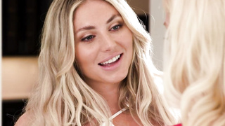 Blond lesbian MILFs restart relationship