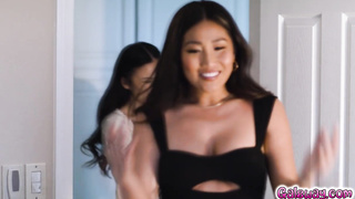 Lulu had an intimate sex on Jennie's old bed