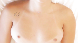 erotic massage leads to cum-swapping threesome