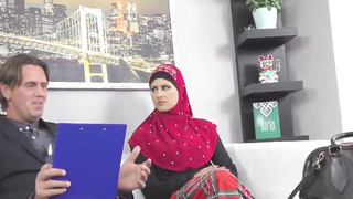 lawyer settles for fine muslim pussy