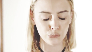 , euro blonde sucks fat dick