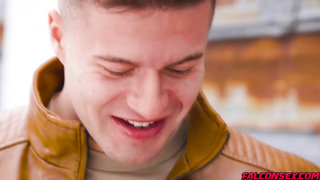 Olivier stokes himself while getting fuck