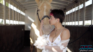 Curvy latina Mia Valentine likes to ride