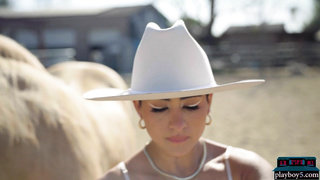 Curvy latina Mia Valentine likes to ride