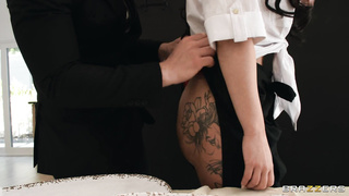 Bartender Backs Dat Ass Up