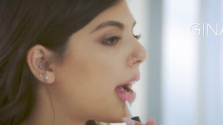 she was in the mood to be gaped so she didn't hesitate